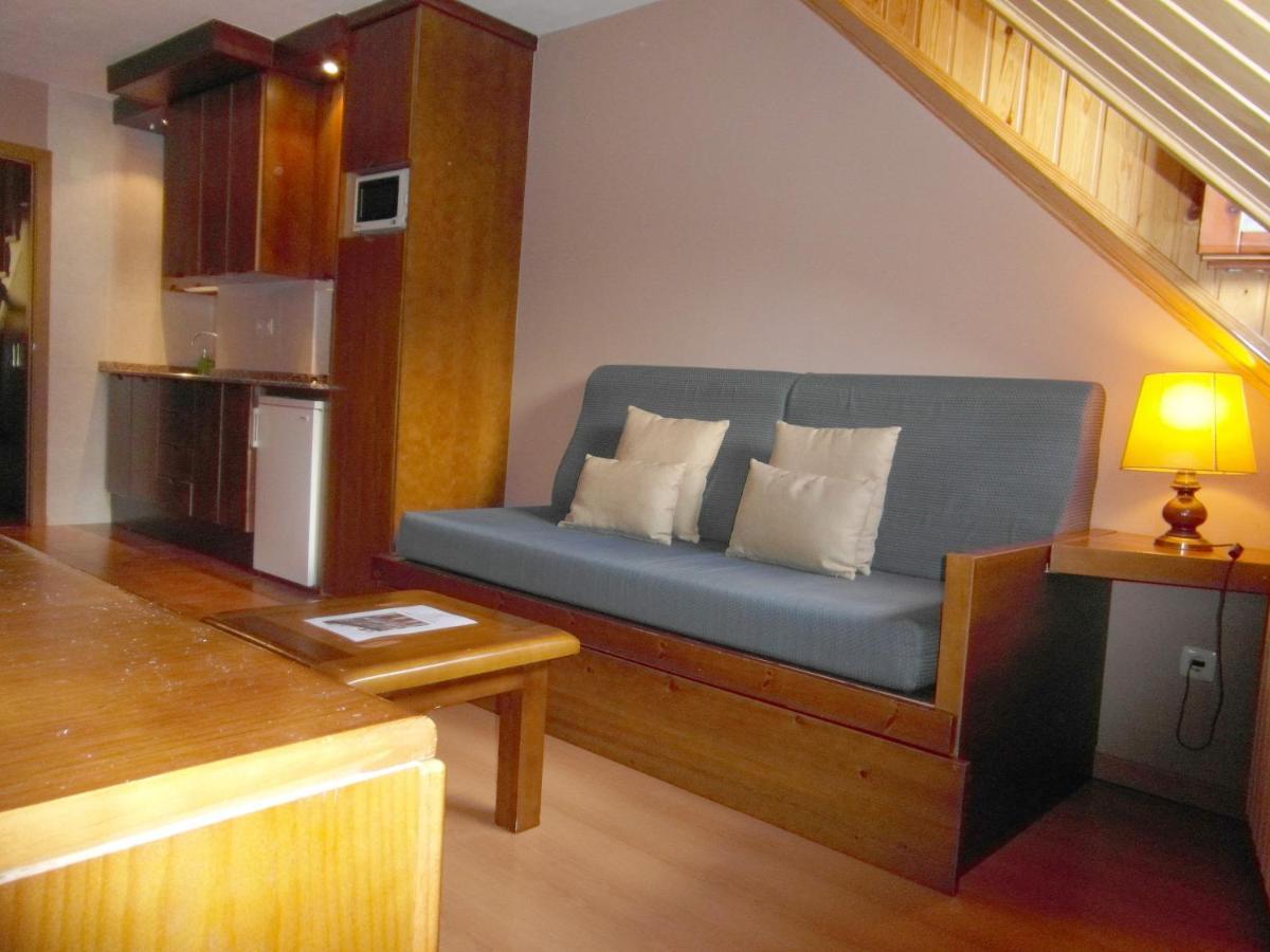 Apartamentos Los Lagos Benasque Exterior photo