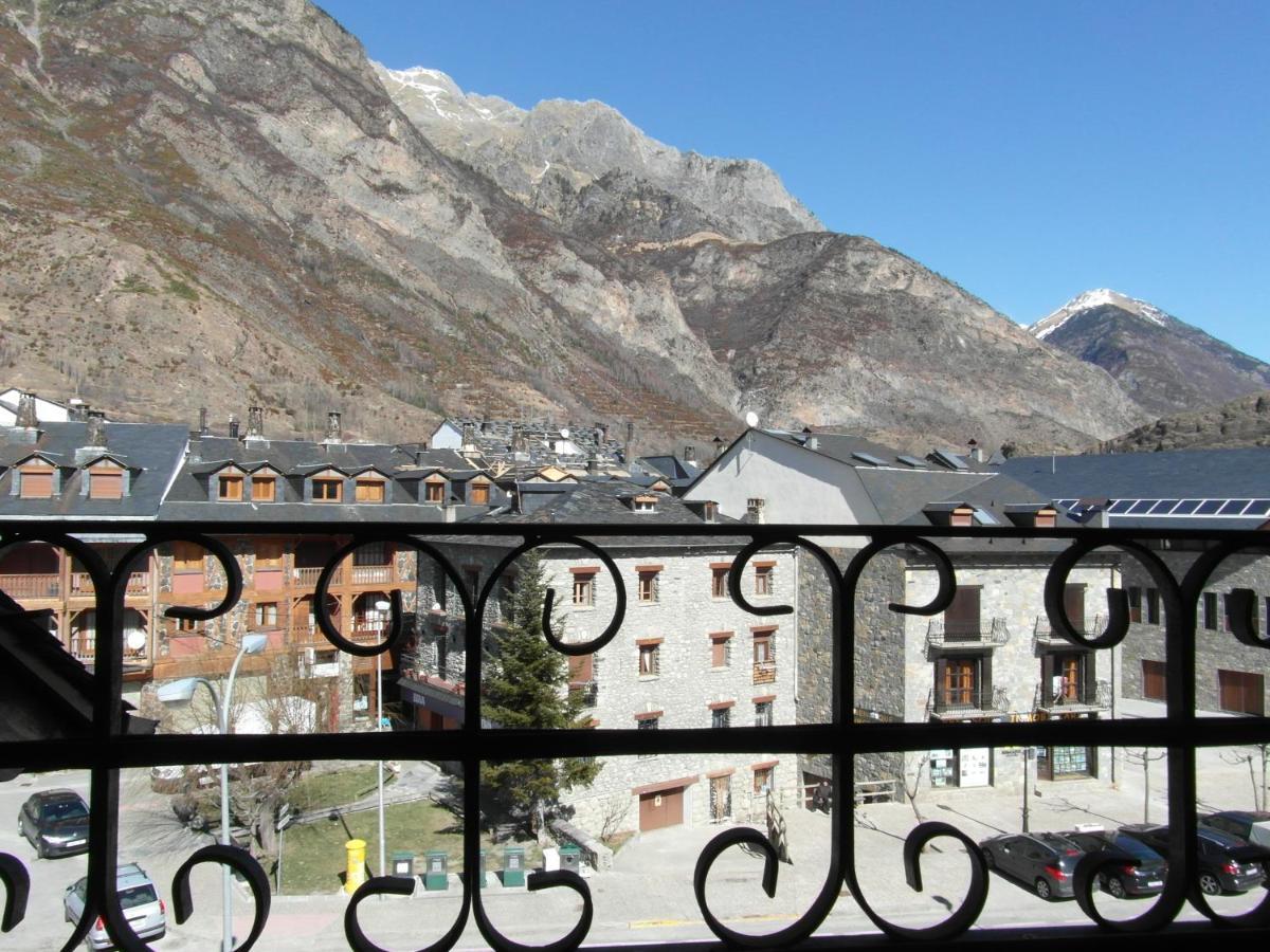 Apartamentos Los Lagos Benasque Exterior photo